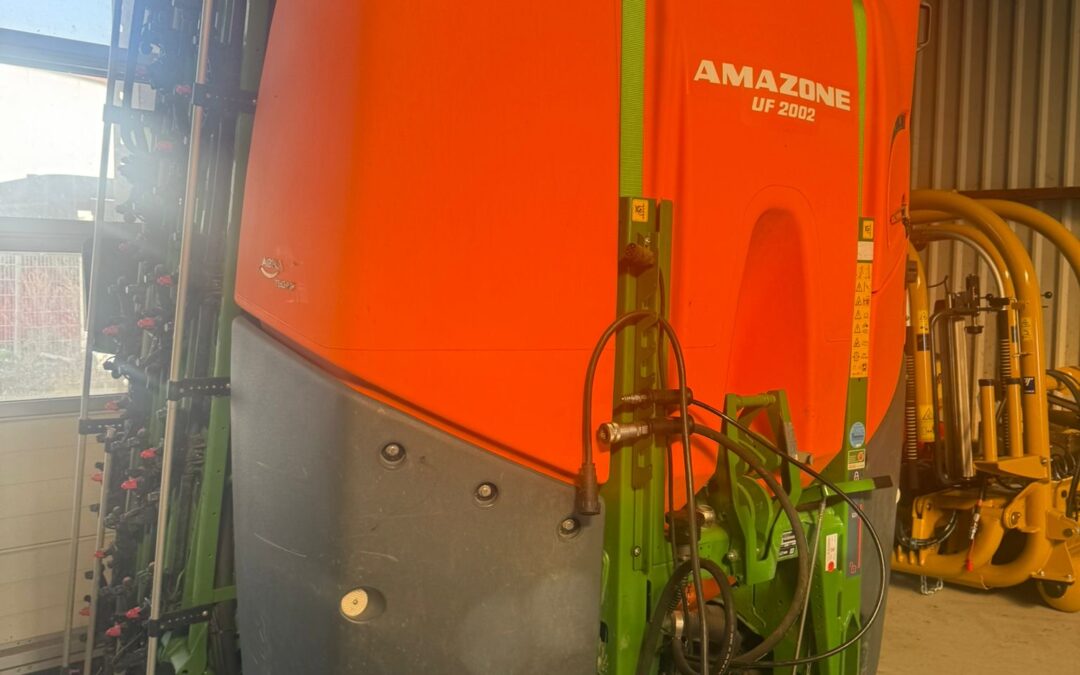 Pulverizador Amazone UF 2002