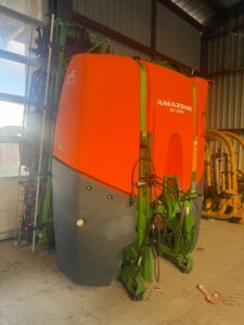 Pulverizador Amazone UF 2002