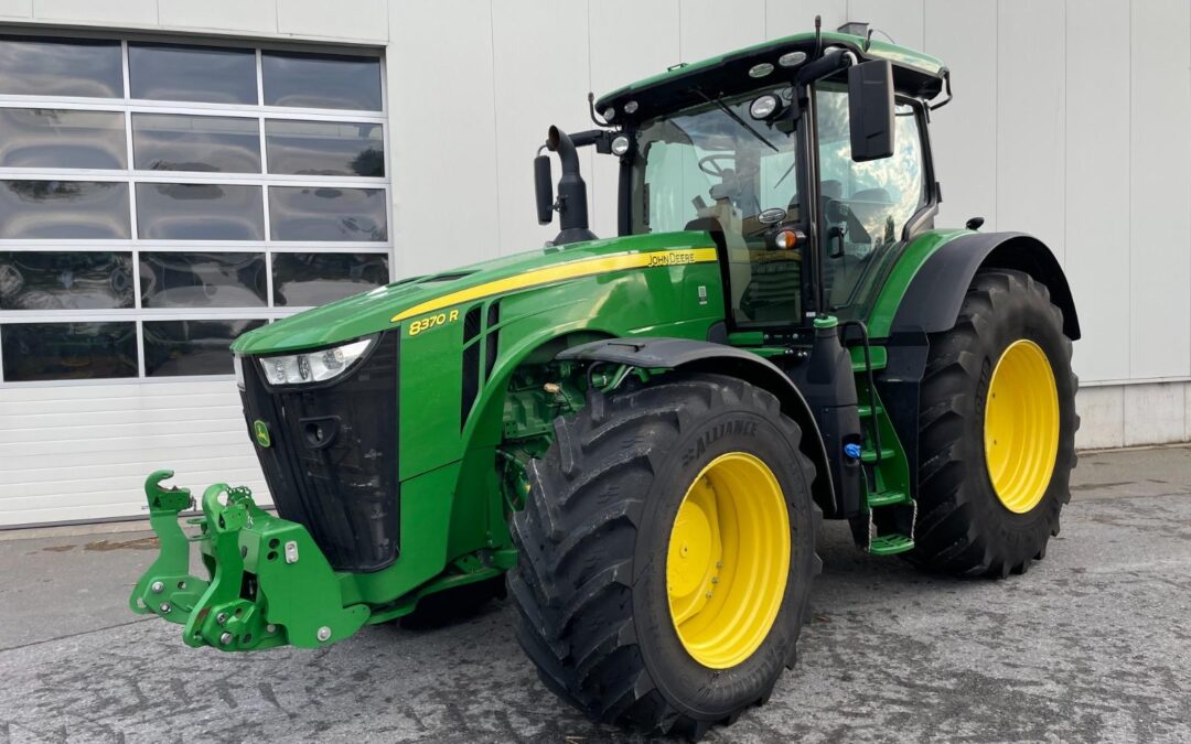 JOHN DEERE 8370R E23